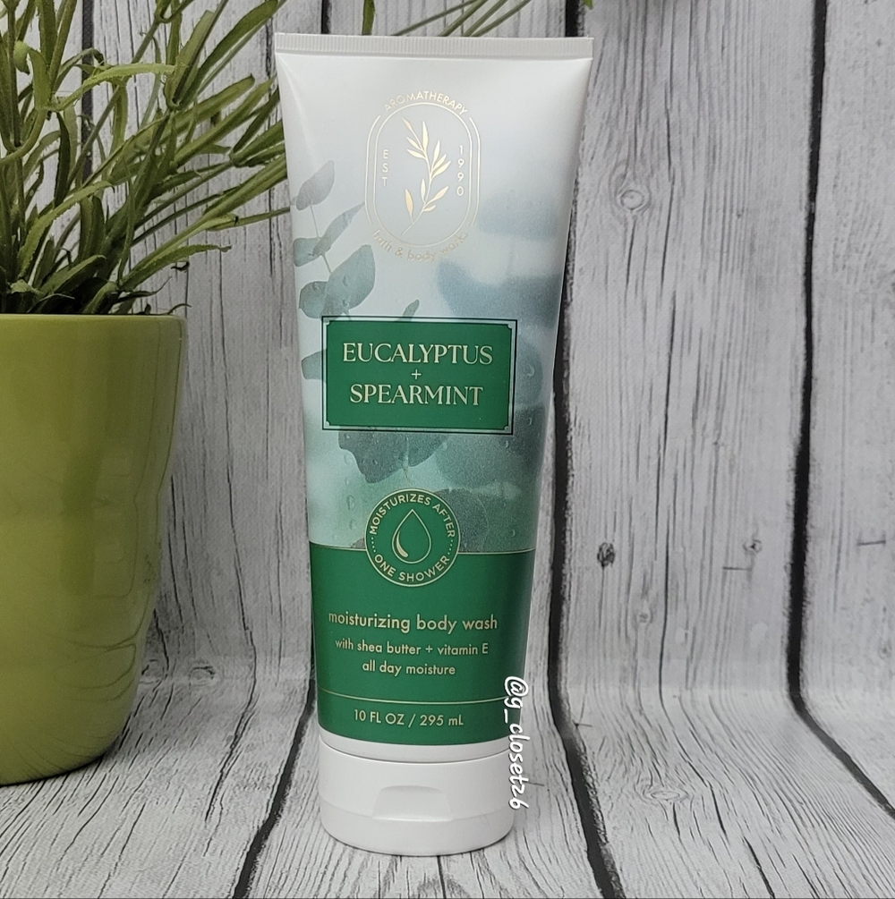 Eucalyptus + Spearmint Moisturizing Body Wash by Bath & Body Works,10oz